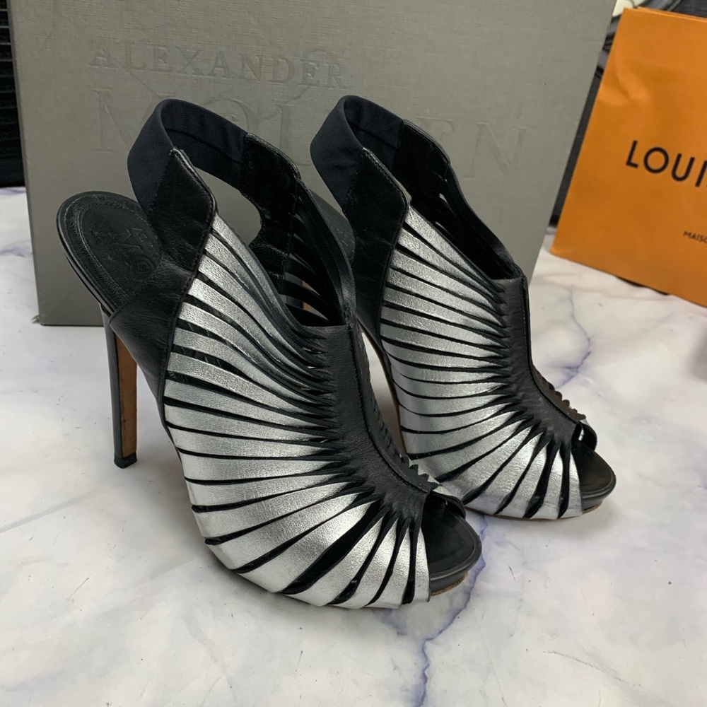 ALEXANDER MCQUEEN bicolor platform mules